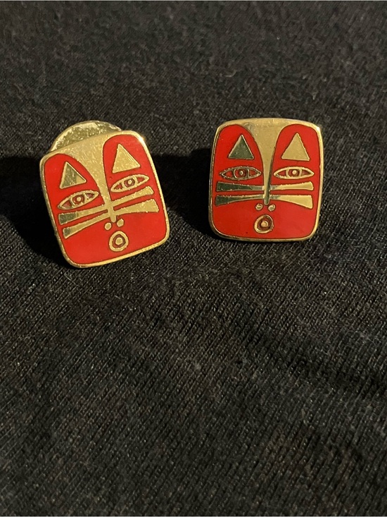Laurel Burch Jewelry - Laurel Burch Gold-Tone Square Cat Face Signature Post Earrings